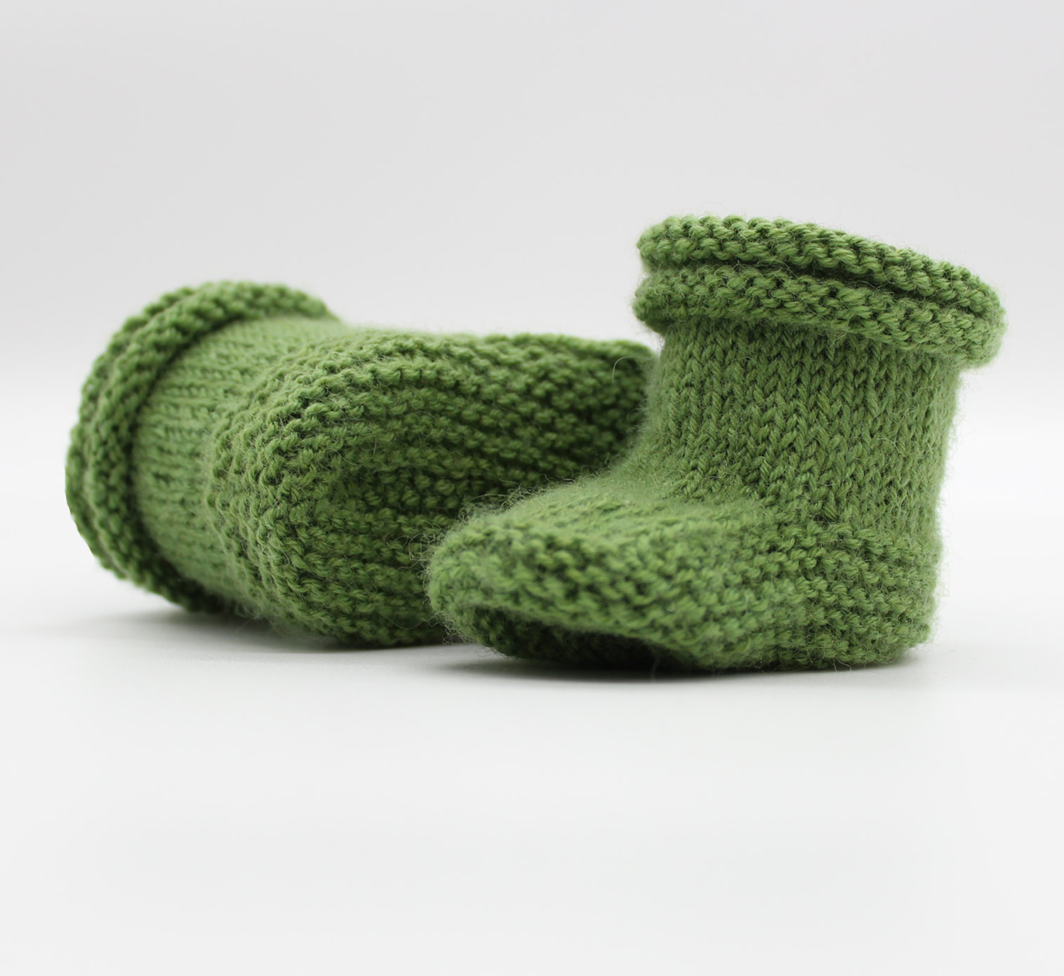 Einfache Babybooties stricken: Kostenlose Strickanleitung