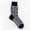 Kostenlose Strickanleitung für Norweger-Socken im Fair Isle-Strickmuster.